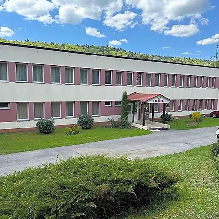 Zornicka Отель Бардеёв